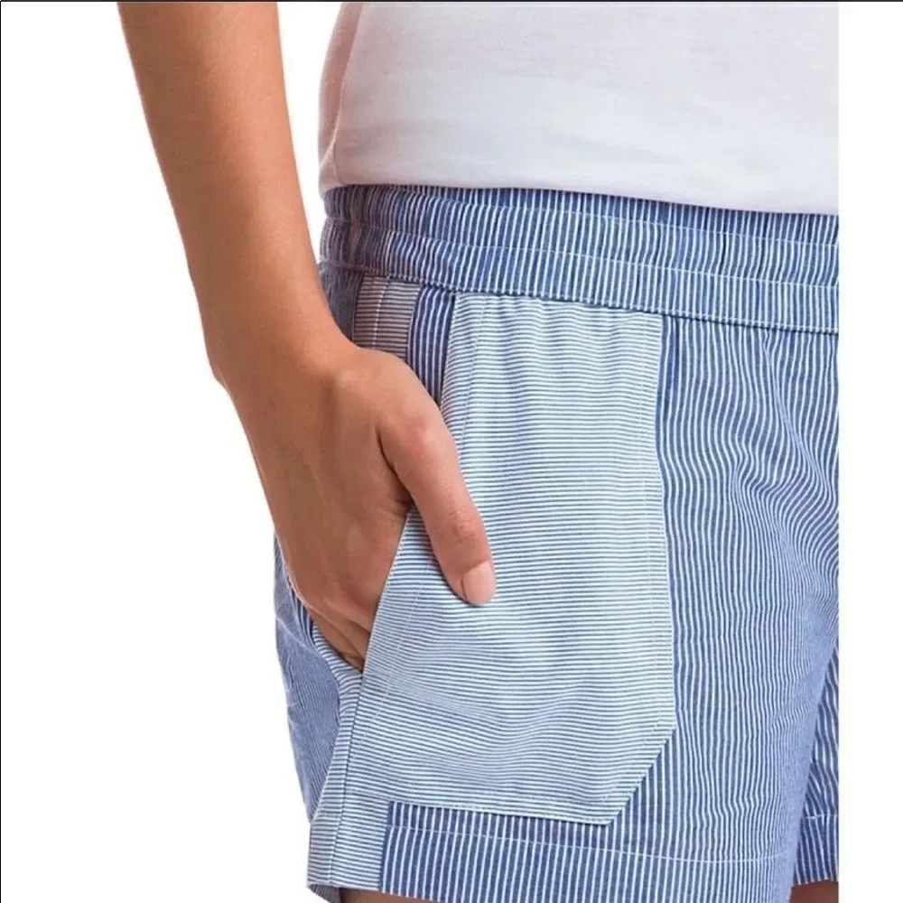 Vineyard Vines mix print shorts w drawstring waist